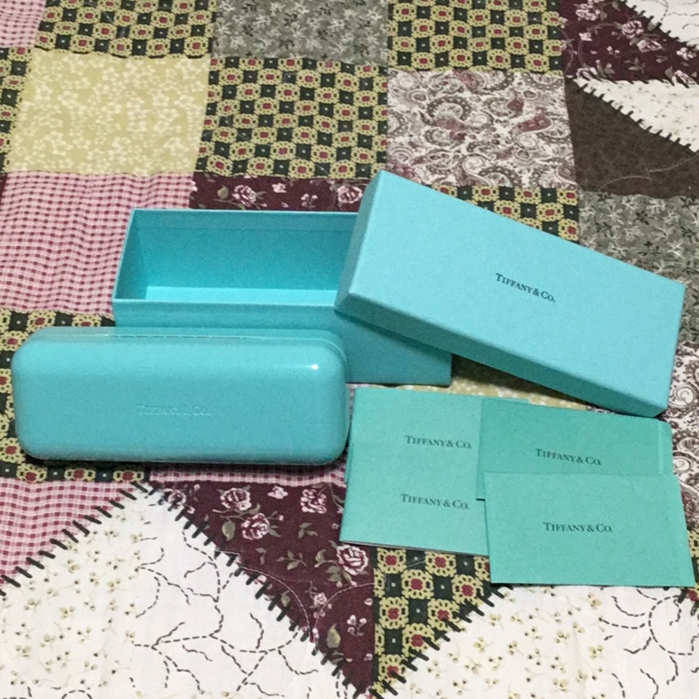 🔥SALE🔥 Tiffany & Co Eyeglass / Sunglasses Case and Box 🔥SALE🔥